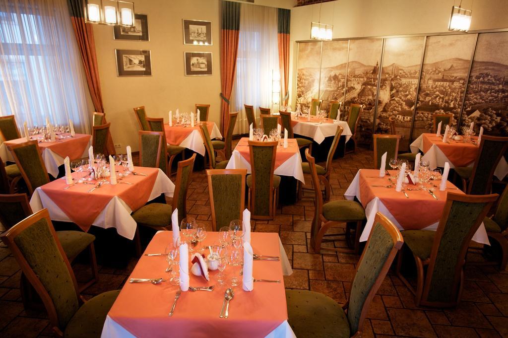 Hotel Sutoris Bochnia Exterior photo